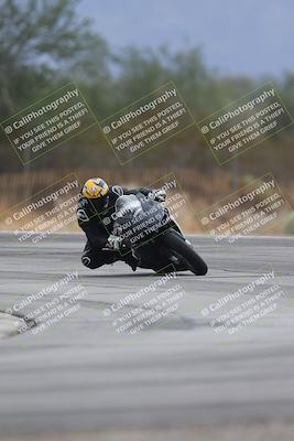 media/Sep-21-2025-Race Pace (Sun) [[98bf33ef95]]/Non Verified/4-Turn 3 (910am)/